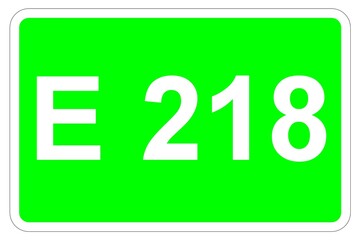 Illustration eines Europastraßenschildes der E 218 in Europa	