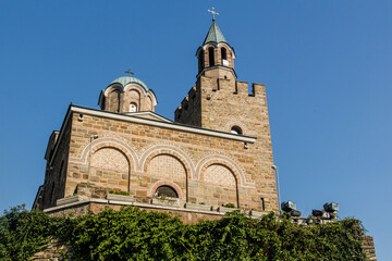 Fototapeta na wymiar Ascension Cathedral at thr Tsarevets fortress in Veliko Tarnovo, Bulgaria