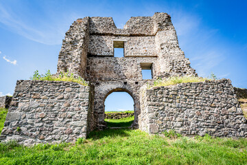 Ruins of Pusty hrad castle in Zvolen town, Slovak republic. Belongs to the one of the largest medieval castles in Europe, Pusty hrad consists of two parts, the Upper Castle and the Lower Castle. - obrazy, fototapety, plakaty