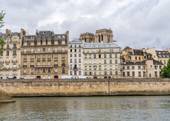 Fototapeta na wymiar Architektur in Paris