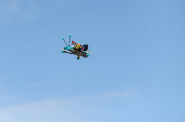 Fototapeta na wymiar hang glider in the sky