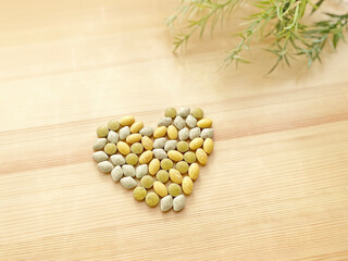 ハート型のサプリメント粒