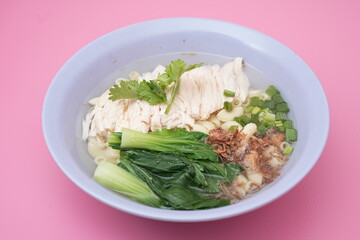 Macaroni chicken soup