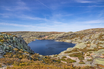Fototapeta na wymiar Picturesque mountain lake in Serra da Estrela, Portugal