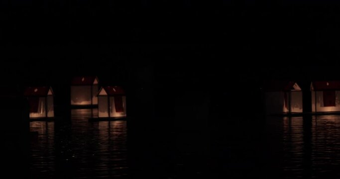 Chinese Ghost Festival, Zhongyuan Purdue, sacrificial ceremony, people, release water lanterns, pray for peace