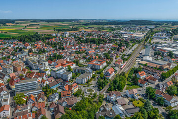 Die Kurstadt Bad Saulgau im Luftbild, Blick über den Bahnhof in die südlichen Stadtbezirke