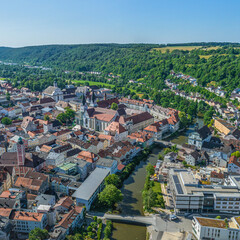 Blick auf die zahlreichen historischen Geb&auml;ude in der Altstadt von Eichst&auml;tt im Naturpark Altm&uuml;hltal