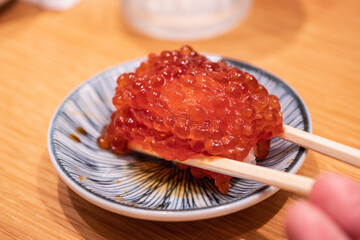 和食の握り寿司。美味しい筋子。