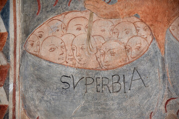 Fresque du chaudron de l'avarice à l'église San Tommaso de Pastoreccia. Corse	
