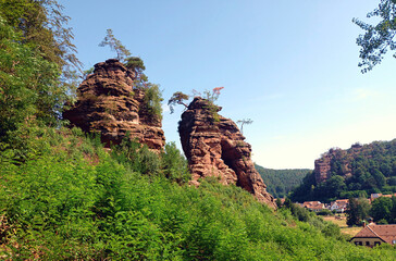 Schillerfelsen bei Dahn im Landkreis Südwestpfalz, Rheinland-Pfalz im Pfälzerwald. Ausblick vom...