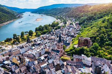 Naklejka premium Bacharach panoramic view. Bacharach is a small town in Rhine valley in Rhineland-Palatinate, Germany. Bacharach on Rhein town, Rhine river, Germany.