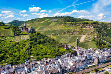 Obraz premium Bacharach panoramic view. Bacharach is a small town in Rhine valley in Rhineland-Palatinate, Germany. Bacharach on Rhein town, Rhine river, Germany.
