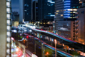 Fototapeta na wymiar 東京駅の線路群夜景