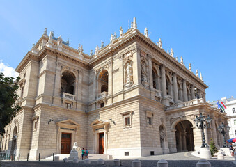 Fototapeta na wymiar Hungarian State Opera House in Budapest, Hungary