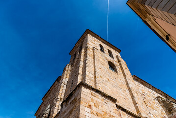 Fototapeta na wymiar Exterior view of the Church of San Pedro y San Ildefonso in Zamora, Spain