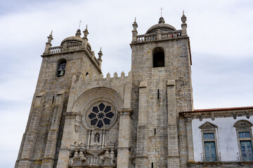 Fototapeta na wymiar Cathedral in Se Porto Potrugal