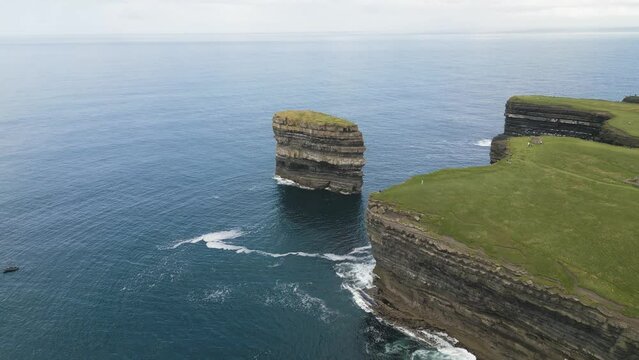 Downpatrick Head (Dun Briste )4K Cinematic Footage  Co.Mayo - Ireland