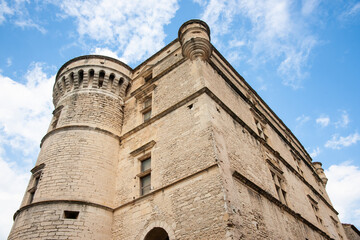 Fototapeta na wymiar Chateau de Goult castle tower on ancient French town of Gordes