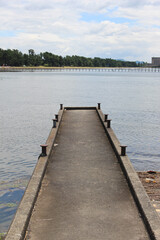 浜辺の桟橋