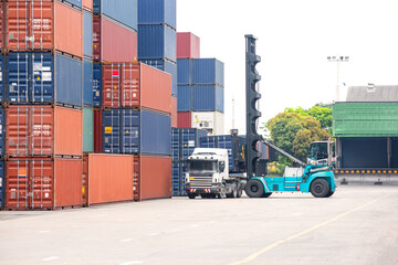 Reachstacker  handling loading Containers At Industrial Port And Container Yard To Truck For Delivery To Customers