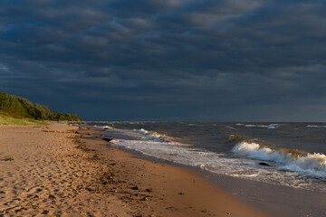 Fototapeta na wymiar Baltic sea at sunset