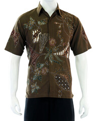 Short sleeve shirt for men, accented with batik motifs.	