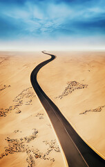illustrazione con strada che serpeggia e si perde all'orizzonte in un deserto di dune e sabbia, vista dall'alto - obrazy, fototapety, plakaty