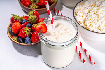 Cottage cheese milkshake, high-protein non protein powder, yogurt based drink with curd