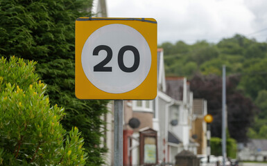 20 mph UK road speed sign.