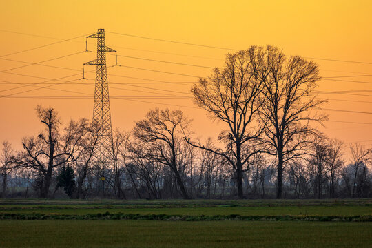 Tramonto nella Campagna Novarese Piemonte, Italia