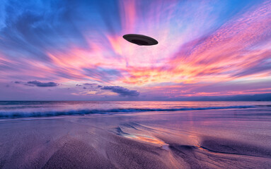 UFO UAP Flying Saucer Spaceship Unidentified Object Aerial Anomalous Phenomenon Spacecraft Science Fiction © mexitographer