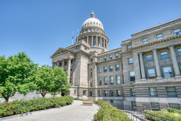 Naklejka premium Exterior of the Idaho State Capitol Building in downtown capital city of Boise, Idaho