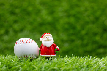 Baseball for Christmas with Santa Claus, Christmas baseball with Santa Claus is a great way to get into the holiday spirit! Santa Claus is a big fan of baseball,  This is a great activity for the whol