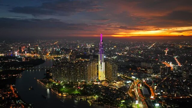 Sunset Landmark 81 , Ho chi Minh City, Viet Nam 