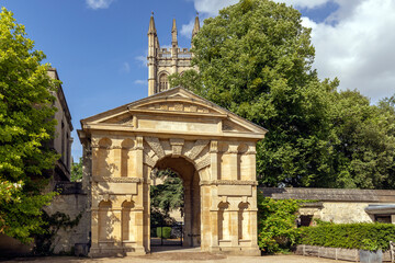 Fototapeta na wymiar The Danby gateway, Oxford Botanic Garden, Oxfordshire, England