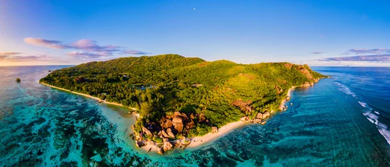 Foto op Plexiglas Anse Source D'Agent, La Digue eiland, Seychellen Anse Source d'Argent beach, La Digue Island, Seyshelles, Drone aerial view of La Digue Seychelles bird eye view.of tropical Island