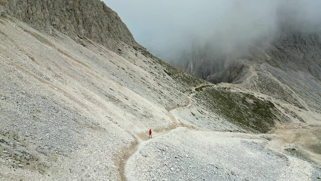 Mountains immersed in fog