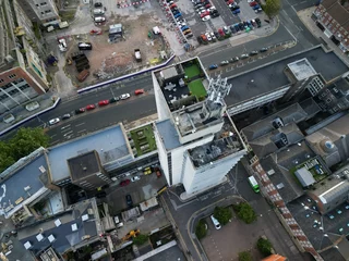 Photo sur Plexiglas Anti-reflet K2 K2 residential and commercial tower block. Bond Street Kingston upon Hull 
