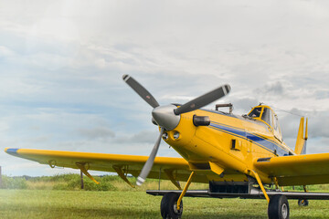 Fototapeta na wymiar agricultural aviation