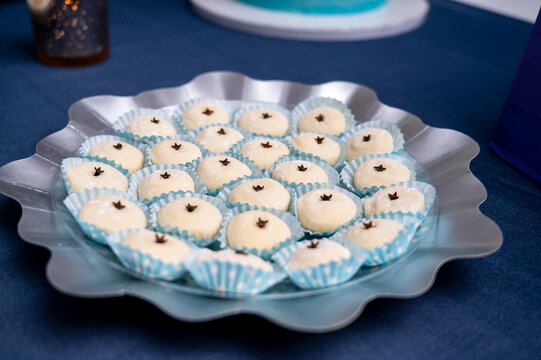 Venezuelan dessert papitas de leche
