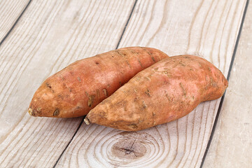 Sweet raw batat for cooking