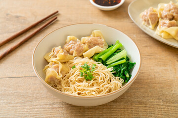 dried egg noodles with pork wonton or pork dumplings without soup