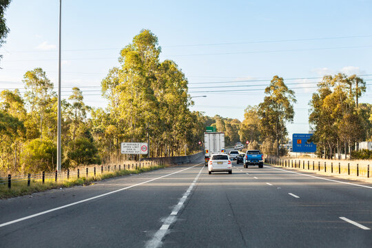 Traffic on Sydney bypass road with e tag tolls and variable speed limit