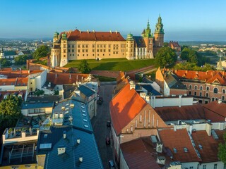 Zamek Królewski na Wawelu w Krakowie z lotu ptaka   dron mavic 3 classic © Michal45