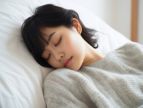 寝ている女性 穏やかな寝顔　ショートカット　|  Sleeping woman, calm sleeping face, short cut hair.  Generative AI