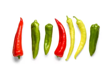 Abwaschbare Fototapete Scharfe Chili-pfeffer Different chili pepper on white background