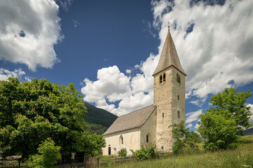 Fototapeta premium St. Nikolaus-Kirche in Burgeis