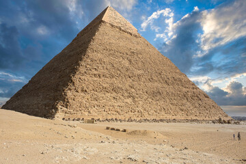 Fototapeta na wymiar pyramid of giza in Egypt