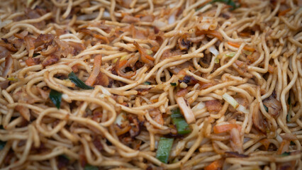 asian noodles with vegetables