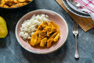 Mango and chicken curry with rice